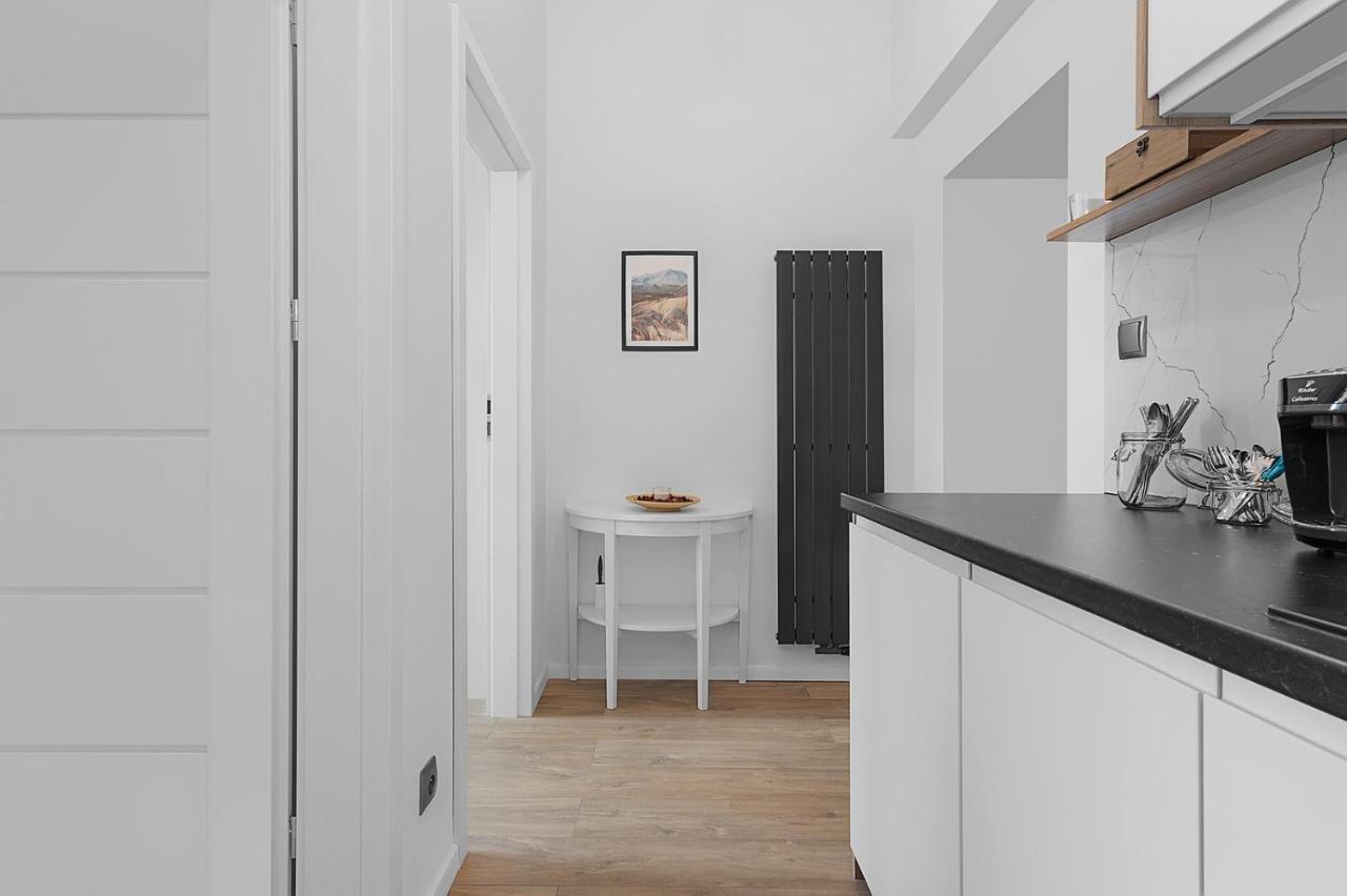 Right In The Heart Of Wroclaw Apartment Ngoại thất bức ảnh